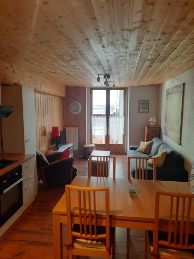 Le Cocon Apartment Bagnères-de-Luchon Exterior foto